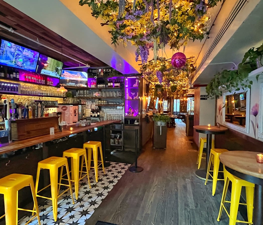 Party Room & Lounge 1